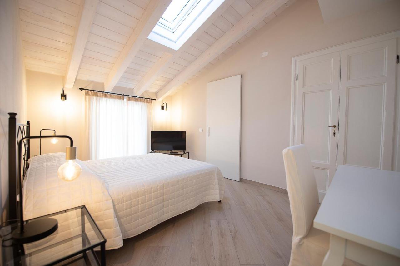 Villino Micol Camere A Due Passi Dal Mare Marina Di Carrara Exterior photo